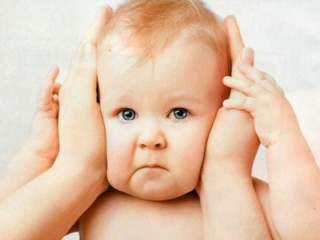 Боль в ухе у детей