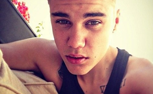 Джастин Бибер прогулял в стриптиз-баре 75000 долларов