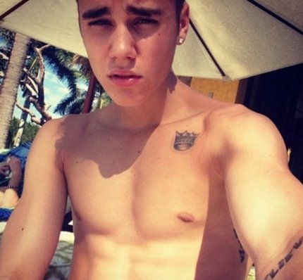 Полиция обыскала дом известного исполнителя Джастина Бибера