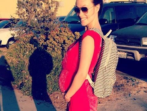 Актриса Оливия Уайльд жалуется на свой тяжелый живот