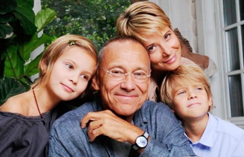 Дочь Кончаловского и Высоцкой постепенно выходит из 4-месячной комы