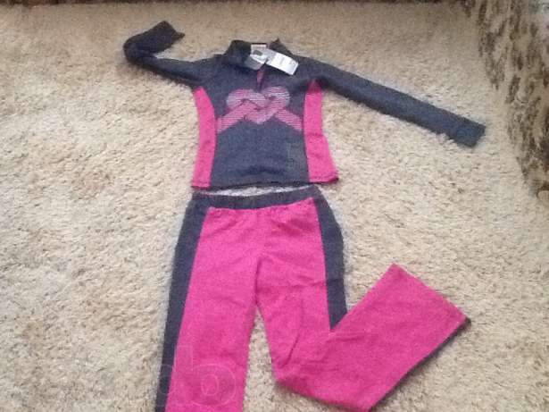 Спортивный костюм для девочки новый