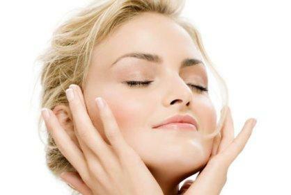 Еда, которая провоцирует прыщи и другие кожные проблемы