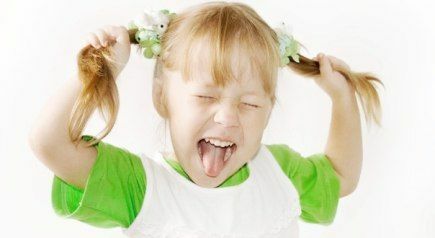 Дети ведут себя плохо: как не допустить скандал и не потерять авторитет